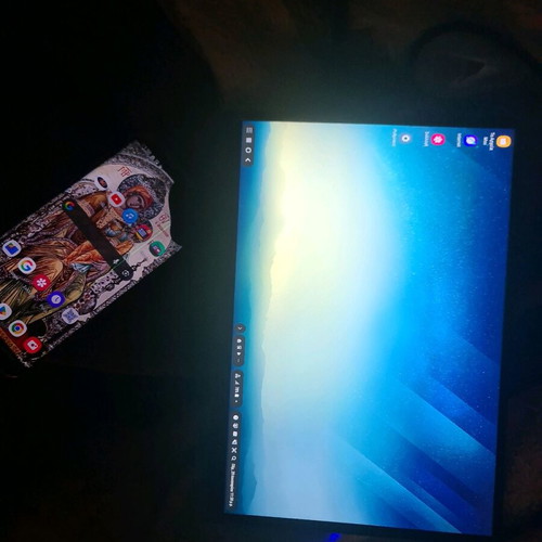 Galaxy S8 with Portable Projector Full Pack like new