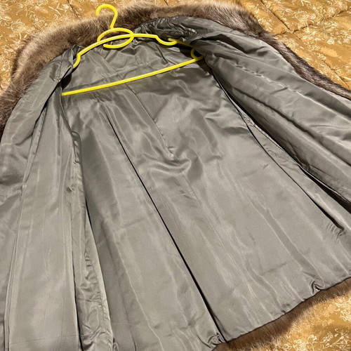 Raccoon fur like new, medium/large, genuine, made in America