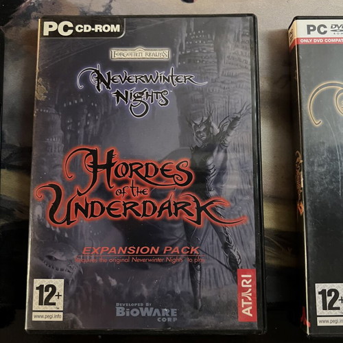 Neverwinter Nights PC game pack used, Shadows of Undrentide, Hordes of the Underdark, NWN 2