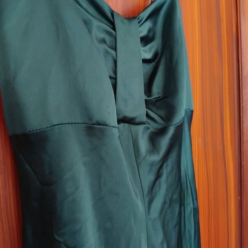 Emerald satin dress Marvel like new, size S-M