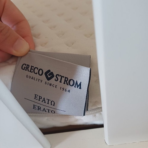 Baby cot with Grecostrom mattress
