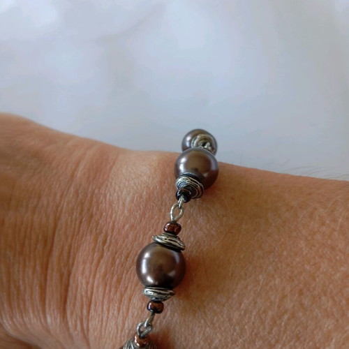 Handmade bracelet like new, brown