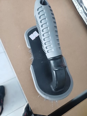 Wheel and Tire Cleaning Brush with Ergonomic Handle new