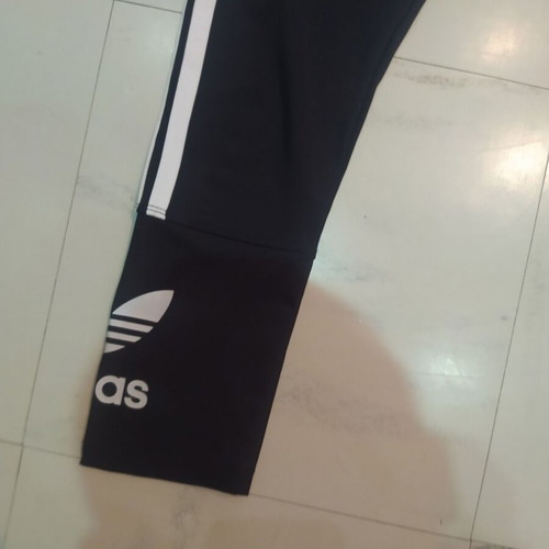 Adidas leggings black like new, size M (fits S), 3/4 length