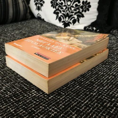 Book Great Expectations in 2 volumes like new