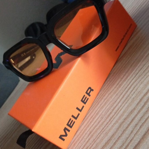 Meller sunglasses like new, orange