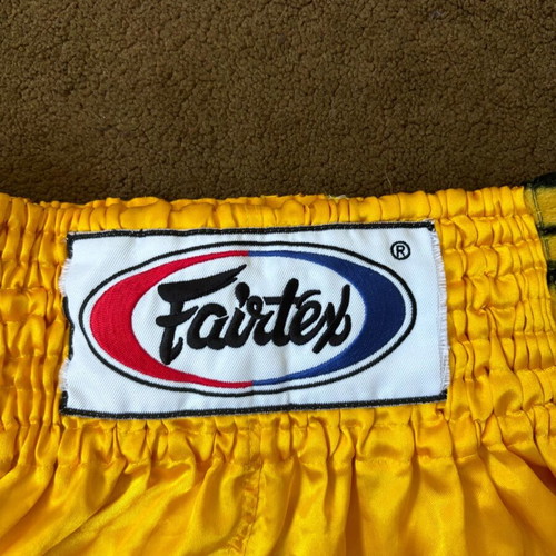 Muay Thai shorts Fairtex like new, size S, colorful yellow