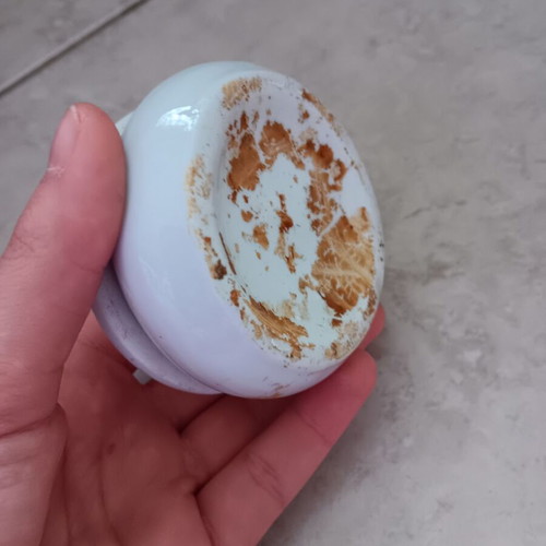 Small decorative jewelry box used, white, requires cleaning