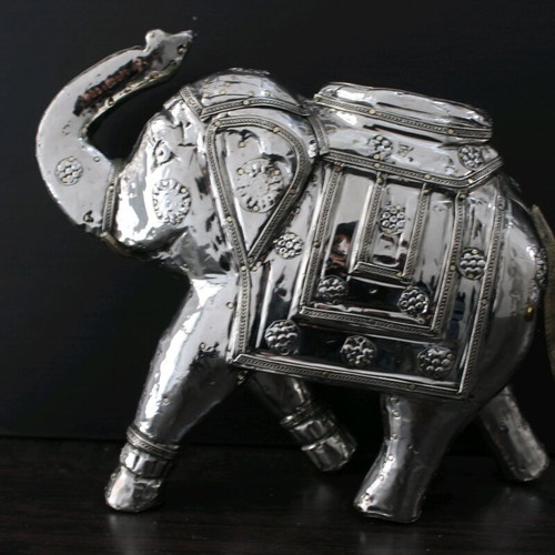 Elephant figure handmade used 25x21cm