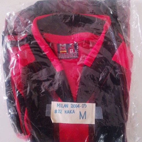 Vintage Milan football jersey 2005-06 No22 KAKA size Medium like new