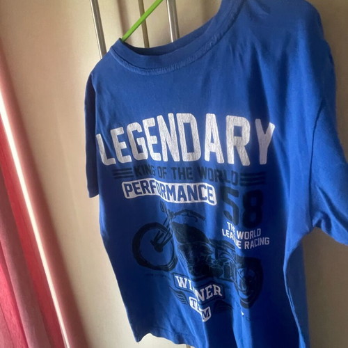Children's t-shirt used, 8 years old, blue, size 128 cm