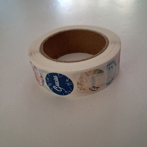 Thank You Stickers in Spanish, Small Round, New, Roll of 500