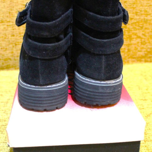 Girls' boots used, size 35, black