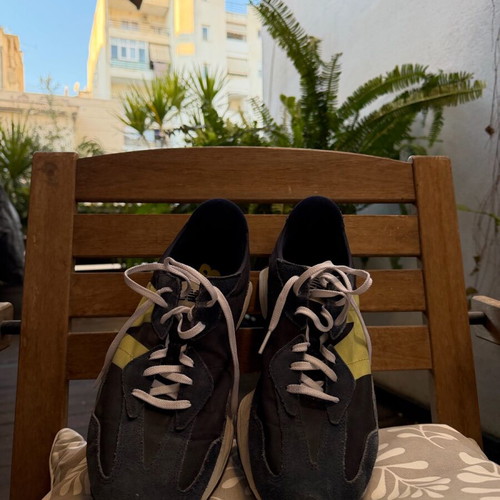 New Balance 327 sneakers like new, size 43 black and blue