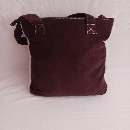 Denim bag like new with fluffy trim, brown