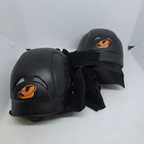 Kneepads used