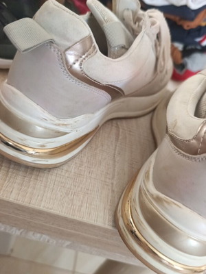 Seven women's shoes size 40 used with visible marks