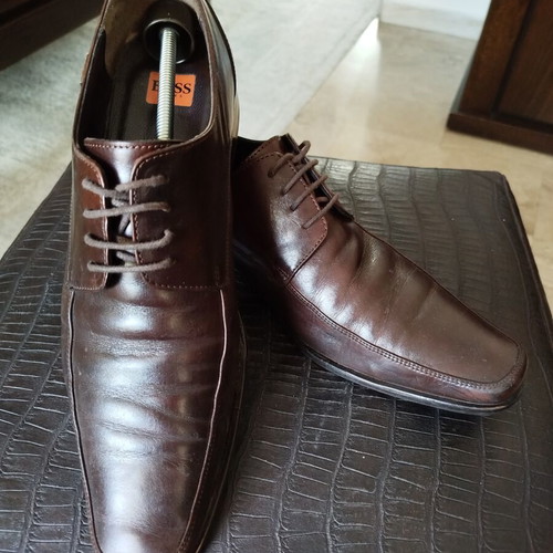 Hugo Boss men's leather lace-up shoes used, size 43, brown
