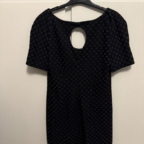 In Wear dress like new, winter quality, black size M