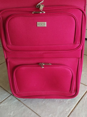 Hunter cabin luggage used, red color