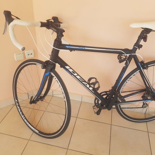 Ideal Streamlite road bike used, size L, black with white and blue details