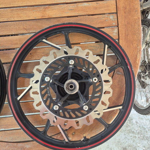 Daytona Velos motorcycle wheels used, with or without front disc