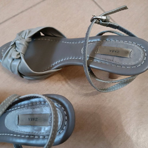 Zara sandals used, gray, size 38, wooden heel