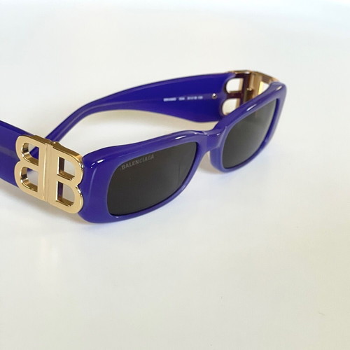 Balenciaga sunglasses purple like new with gold BB logo and silver case