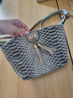 Bag new crossbody white and gray