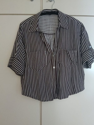 Short shirt brown size M like new