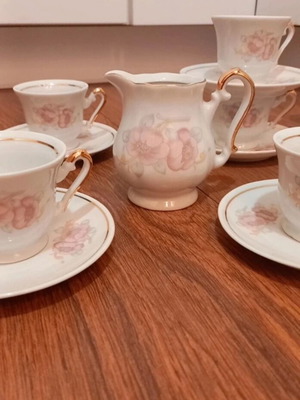 Vintage porcelain cups like new