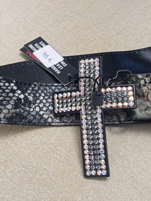 Leather belt new with zvarovsci stones, size 110