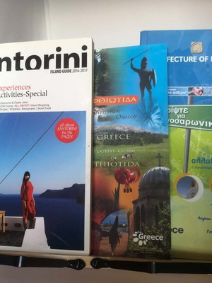 Tourist guides pack like new, Greek and English