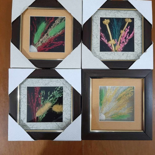 Set of 4 new flower frames