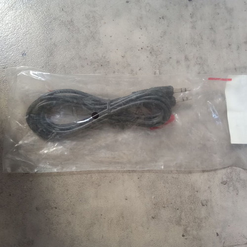 Mini Jack 3.5 mm to 3.5 mm cable sealed new