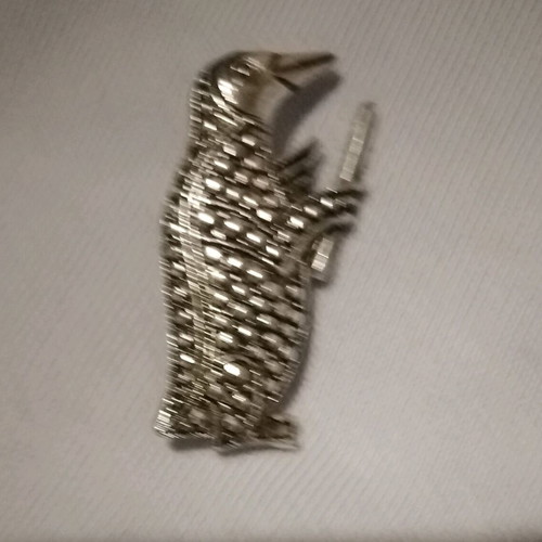 Vintage metal penguin pin like new silver