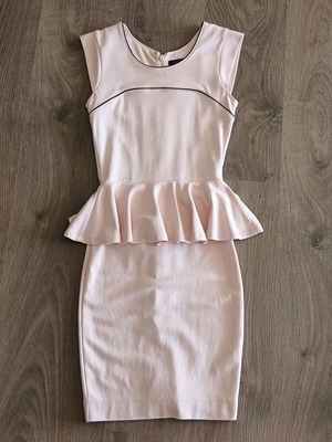 French Connection Cocktail Dress XS pink like new