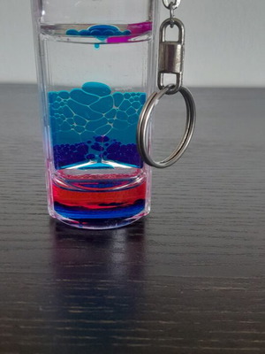 Hourglass keychain