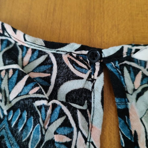 H&M Women's Top M printed like new, multicolor