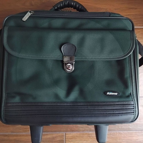 Τροχήλατη τσάντα laptop Azona σαν καινούργιο, πράσινη, ιδανική για ταξίδι
