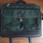 Τροχήλατη τσάντα laptop Azona σαν καινούργιο, πράσινη, ιδανική για ταξίδι