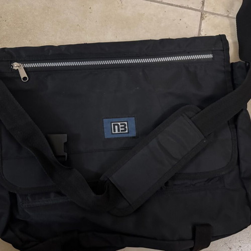Zara shoulder bag for books or laptop with many pockets like new, black