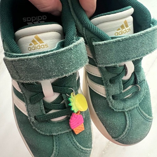 Adidas kids sneakers size 29 like new, leather, green with gold