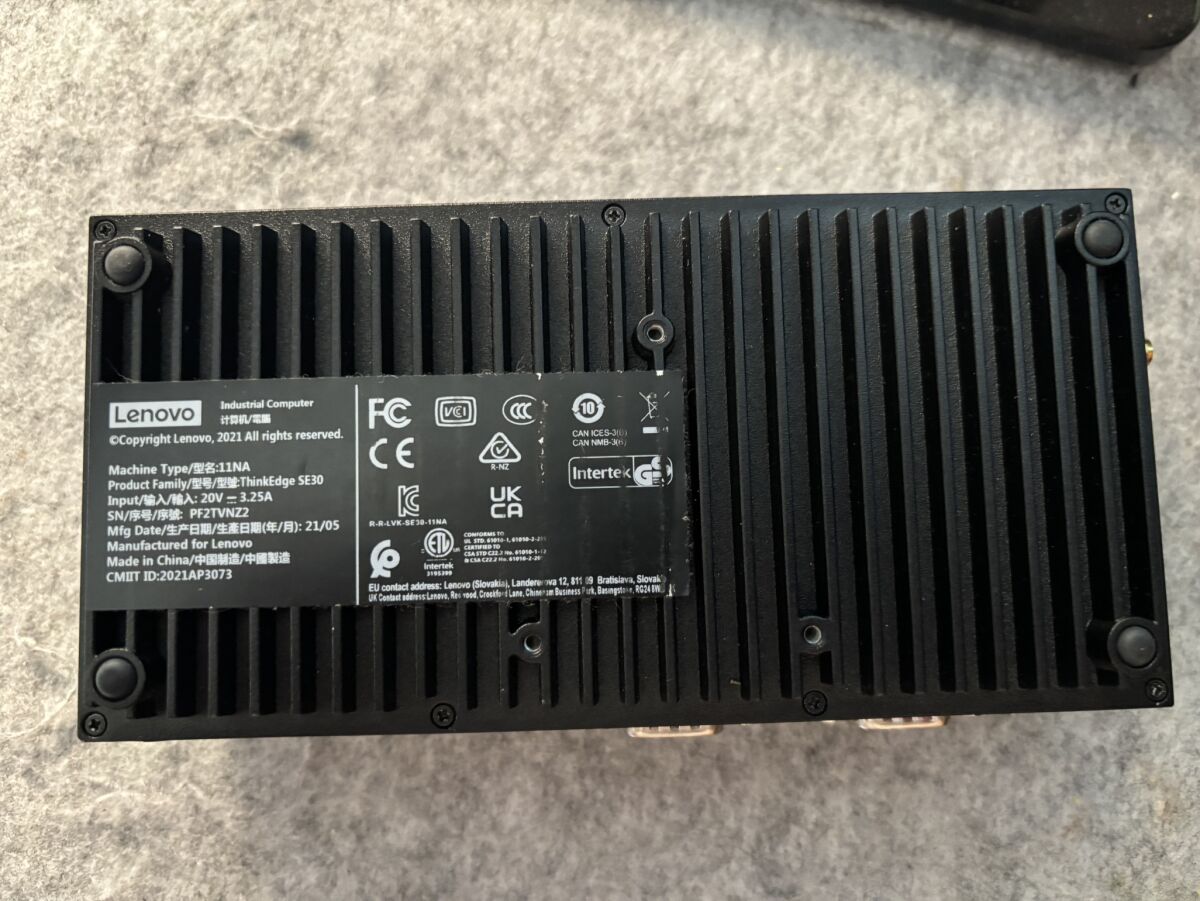 Lenovo ThinkEdge SE30 Mini PC like new,… - € 850,00 - Vendora.cy