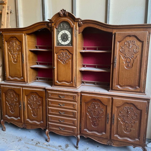 Vintage carved buffet used in good condition