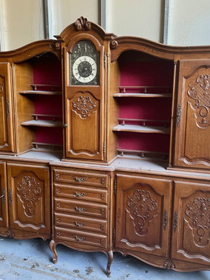 Vintage carved buffet used in good condition