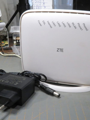 ZTE ZXHN-H267N VDSL2/ADSL2+ Router with Power Adapter