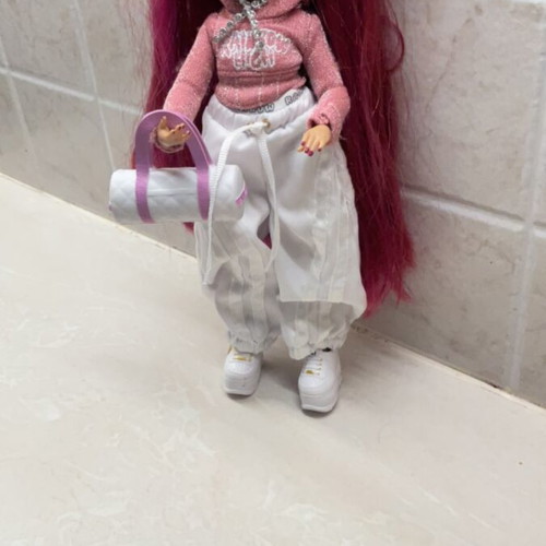 Rainbow High Milan Berrymore doll like new