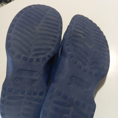 Flip flops size 44 navy blue with anatomical sole like new