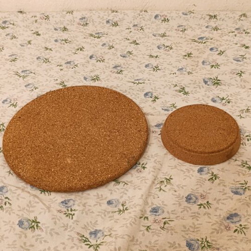 Cork placemats set of 2, round, 18 and 10 cm, new